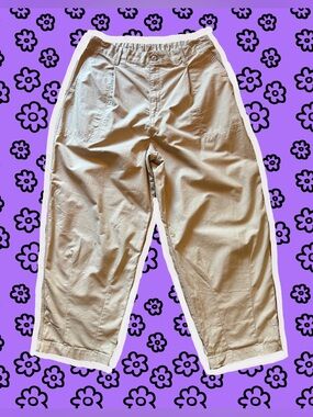 Levi’s Women’s Utility Pleated Balloon Pants